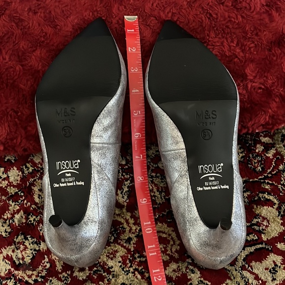 NWOT display heels size 11 or 12 - Picture 4 of 8